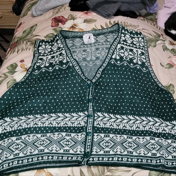 #056 JK America- Women's Knit Sweater Vest- Assorted Colors - Sz. 18W-20W - Picture 2 of 11